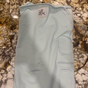 Ollie swaddle- used very minimal